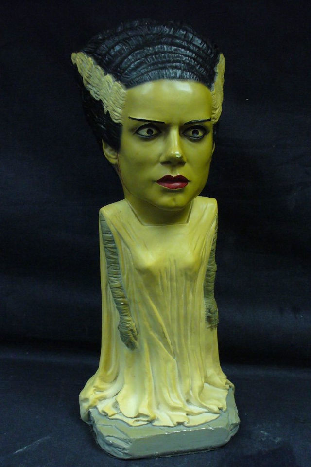 UNIVERSAL STUDIOS BRIDE/FRANKENS​TEIN ESCO STATUE (VERY RARE/OOP 