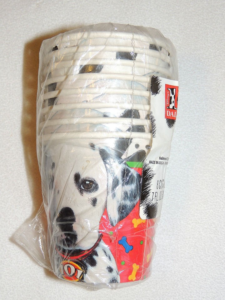 NEW 8 DISNEY 101 DALMATIANS PAPER CUPS , PARTY SUPPLIES, FAVORS