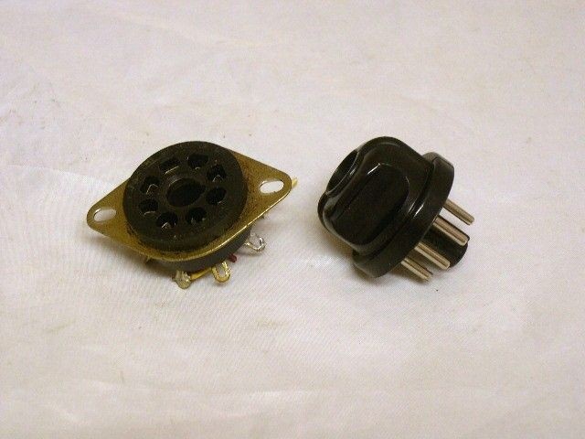   RECEIVER REAR OCTAL PLUG & SOCKET ORIGINAL ISSUE FREE UK SHIPPING