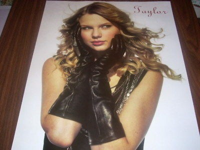 taylor swift poster in Entertainment Memorabilia