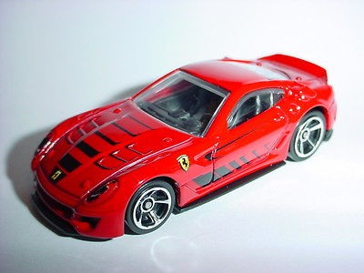 CLASSIC RED FERRARI 599XX OFFICIAL DIECAST METAL REPLICA 1/64 