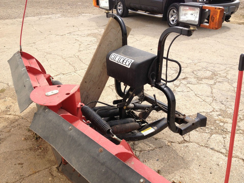     Hiniker 86 V Snow Plow w/ Ford mount COMPLETE & Ready to Go