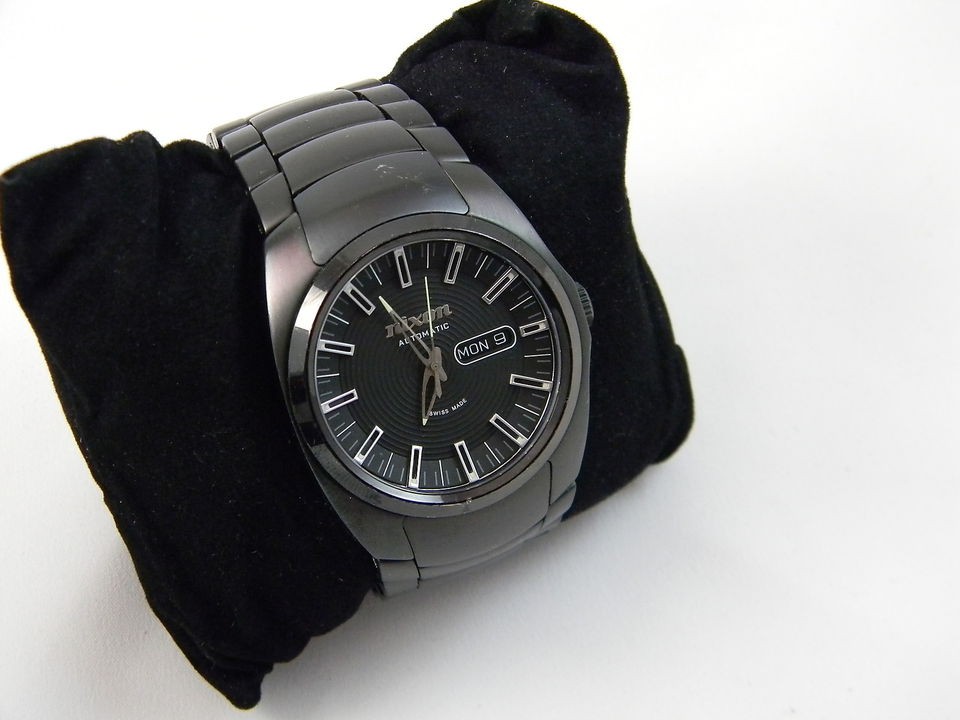 NIXON THE AUTOMATIC SR WATCH IN BLACK (SWISS MADE, ORIGINAL BOX 