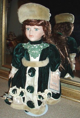 HANDPAINTED/PO​RCELAIN 17 DOLL/2001 ANGELINA COLLECTION/TIM​ELESS 