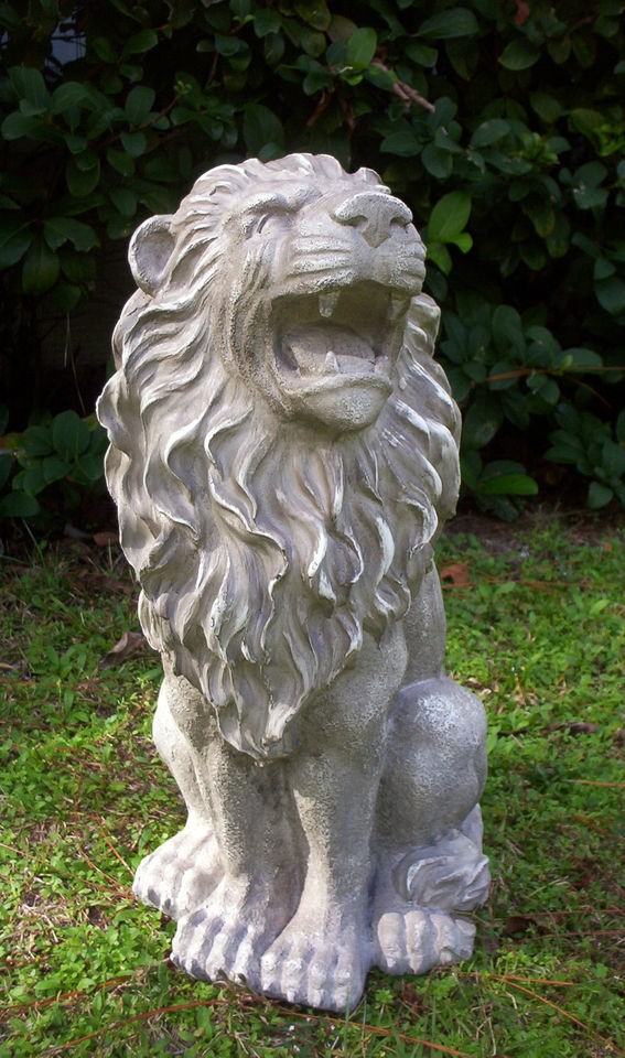 Concrete mold  Lg Roaring Lion  rubber / fiberglass