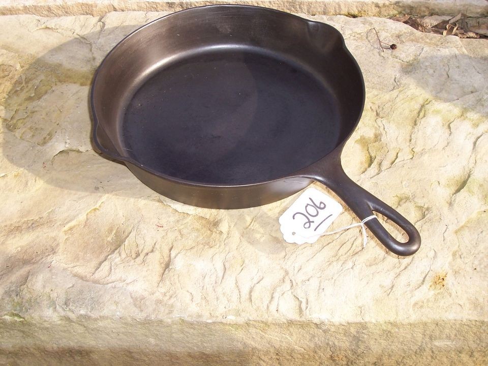 ERIE Pre Griswold # 9 Skillet Heat Ring