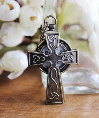 Antique Bronze Cross Symbol Quartz Retro Pocket Necklace Watch F083