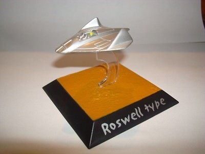 Roswell UFO 1947 Crashed Spaceship Metal Diecast Model