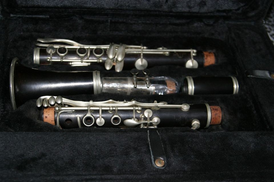 VINTAGE/Antiqu​e BUFFET Crampon CLARINET wrap around Key   Pre 1938 