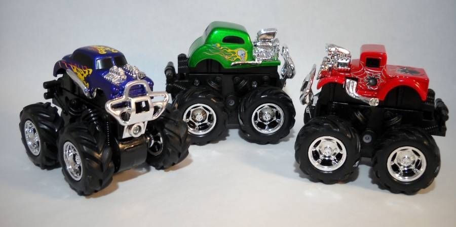   Mini Monster   4WD Friction   Truck Diecast Body & Cast Plastic 4x4