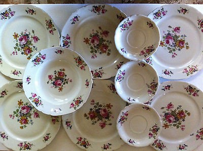 VICTORIA CZECHOSLOVAKIA CHINA PATTERN 205 SIX DINNER PLATES, 3 SAUCERS 