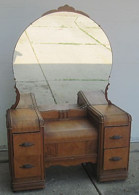 art deco in Dressers & Vanities