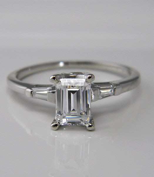 00 CT EMERALD CUT ENGAGEMENT RING W/ BAGUETTE ACCENTS SOLID GOLD