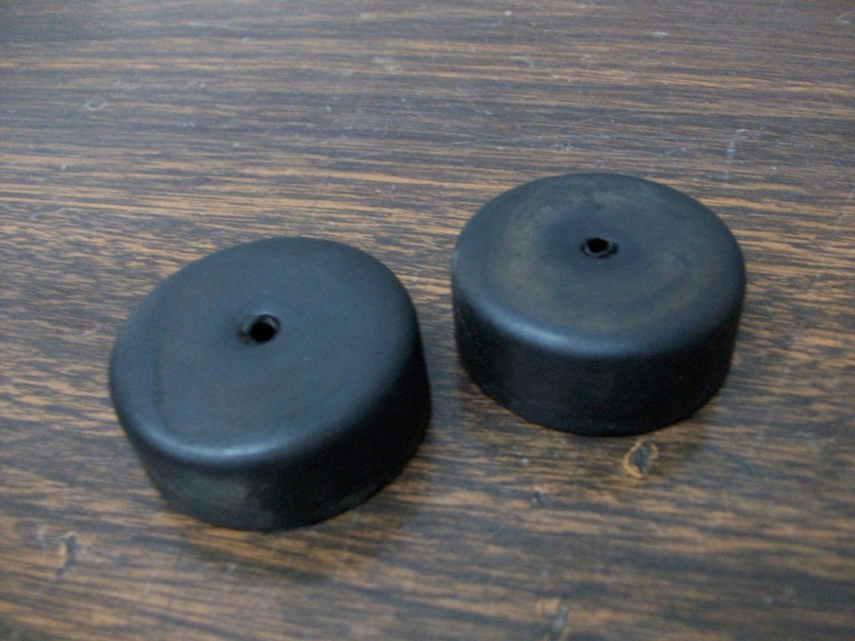 1990 87 00 Yamaha TW200 TW 200 Trail Way   Rubber Gas Tank Bushings