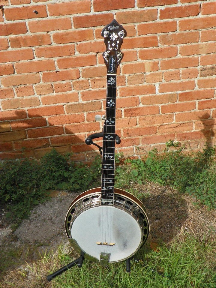 Gibson Earl Scruggs Signature Standard Mastertone 5 String Banjo