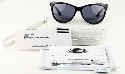 oakley sunglasses in Sunglasses