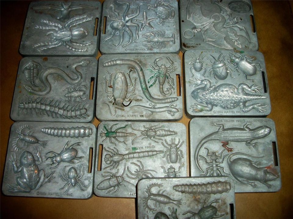 LOT OF 9 MATTEL CREEPY CRAWLER MOLDS 1964 + ONE 1965 Batman