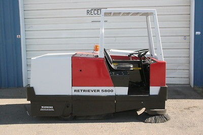 RIDE ON STREET SWEEPER ADVANCE RETRIEVER 5800