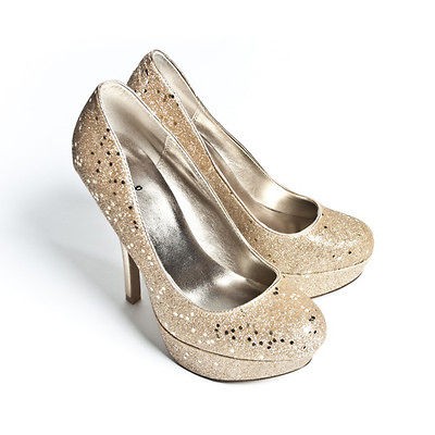 champagne wedding shoes in Clothing, 