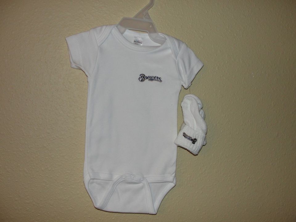 Milwaukee Brewers Baby One Piece W/Socks   White   12/18 Months NWOT