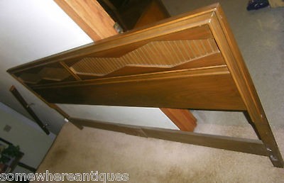 Rare Mid Century Modern Danish UNITED FURNITURE Walnut Bed Headboard 