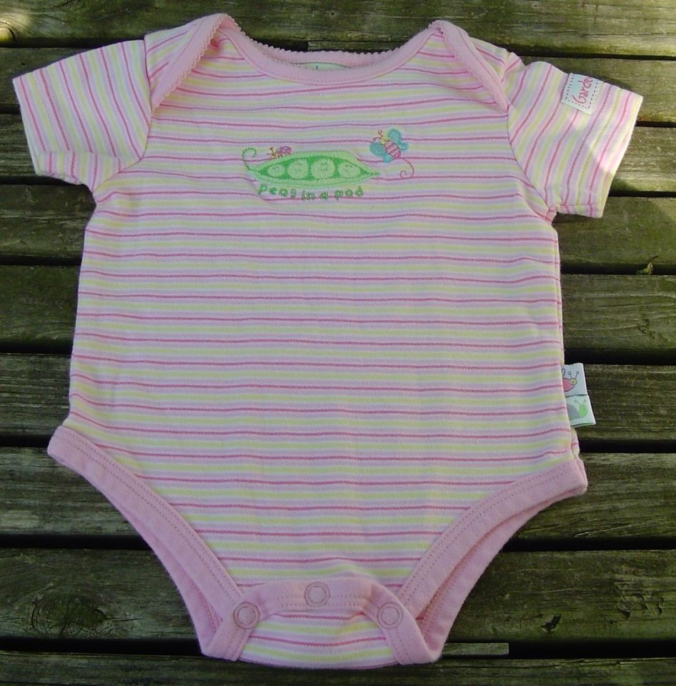 EUC SUE DREAMER BABY GIRL 0 3MOS PEAS IN A POD ONESIE