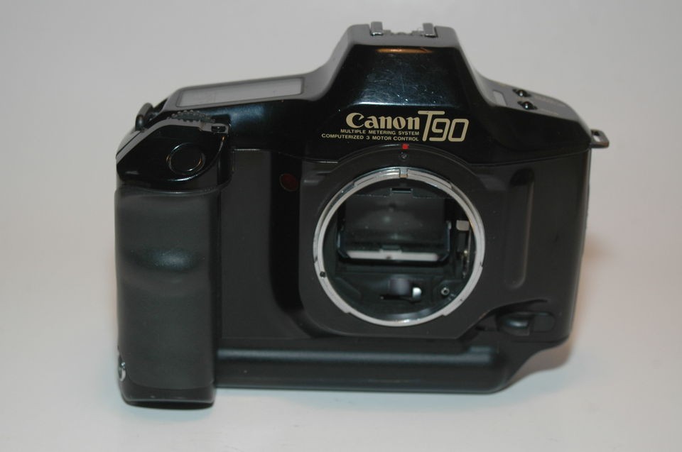 Canon T90 35mm SLR Film Camera Body Only (FOR PARTS OR REPAIR)