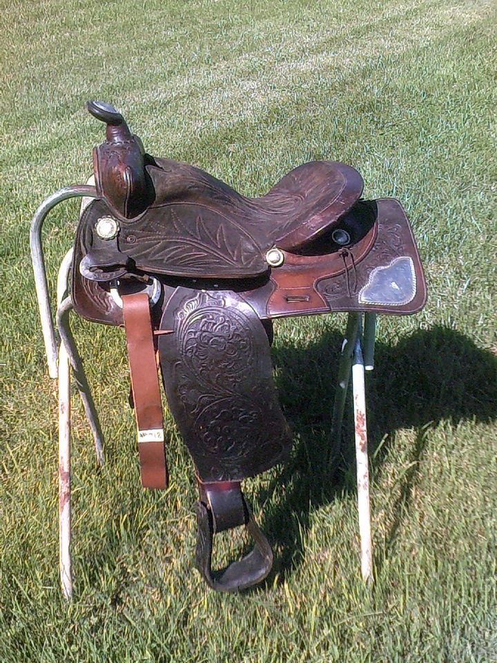 15 VINTAGE SOUTHERN SADDLERY WESTERN HORSE SADDLE