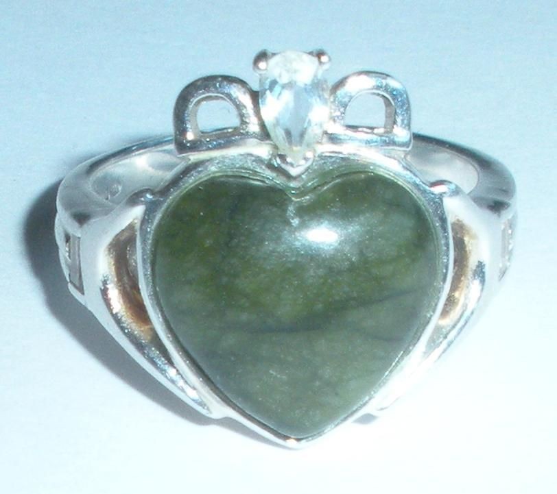 VINTAGE IRISH IRELAND STERLING SILVER CARVED JADE CZ CELTIC CLADDAGH 