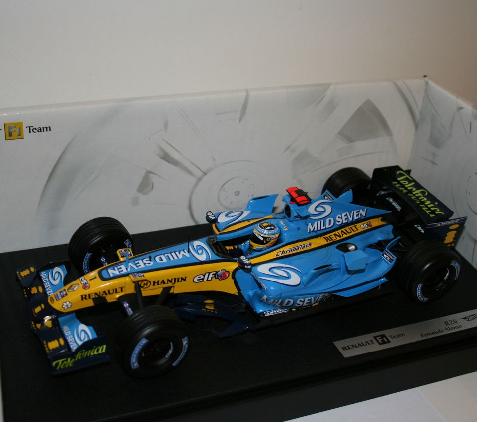 18 FERNANDO ALONSO BENETTON RENAULT R26 2006 WORLD CHAMPION WITH 