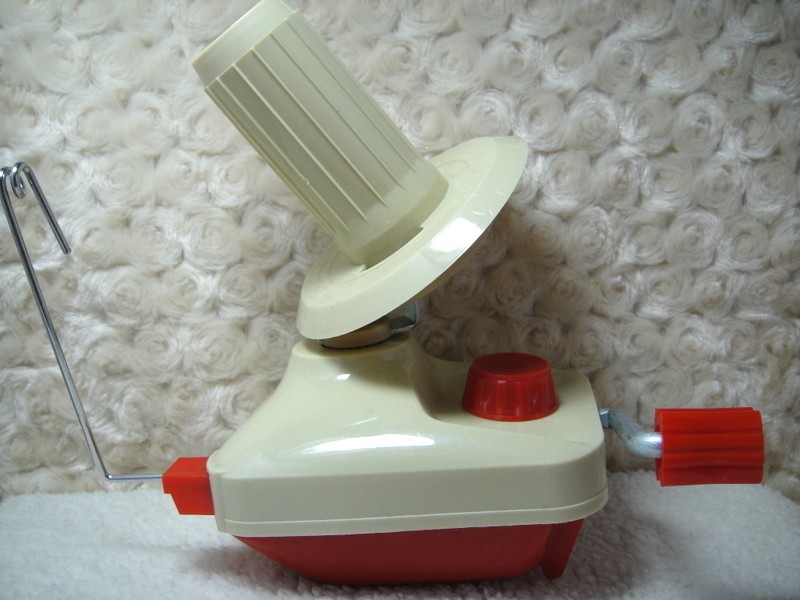 yarn winder in Crocheting & Knitting