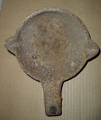 ANTIQUE CAST IRON MELTING SMELTING LADLE WITH SPOUTS BLACKSMITH SINKER 