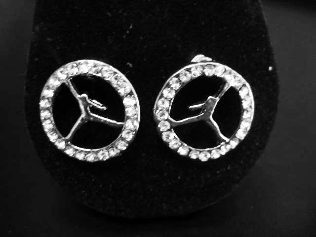 NEW AIR MICHAEL JORDAN EARRINGS BASKETBALL NBA SILVER MJ #23 IN CIRCLE 