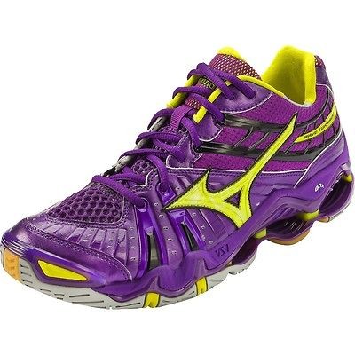 mizuno wave tornado 7 in Clothing, 