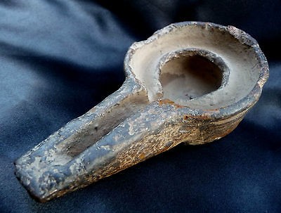 Africa, Ancient Islamic / Berber Oil lamp – Morocco