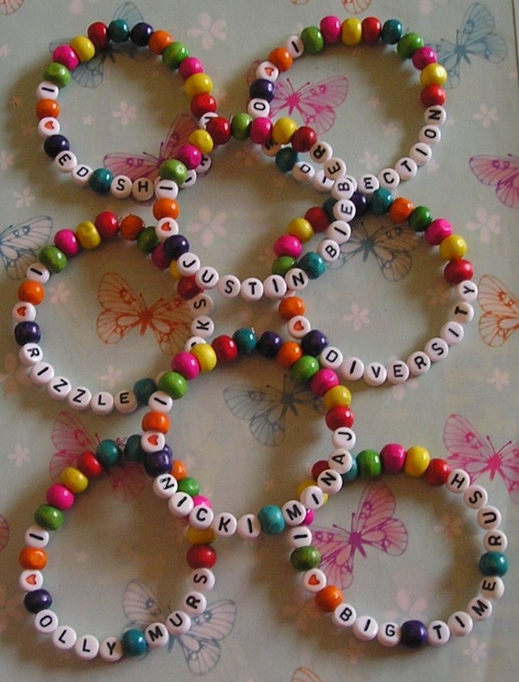 Handmade I LOVE (HEART) CAPTION BRACELET Rainbow 8mm Wooden Bead POP 