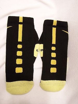 Custom Nike Elite Basketball Socks Black with Yellow Stripe Size 