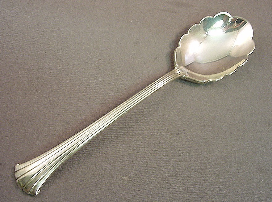 NEWPORT SCROLL  GORHAM STERLING SUGAR SHELL