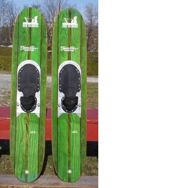 VINTAGE Pair Wooden 46x 9 WATERSKIS SEA GLIDERS FIGURE COMPETITION 