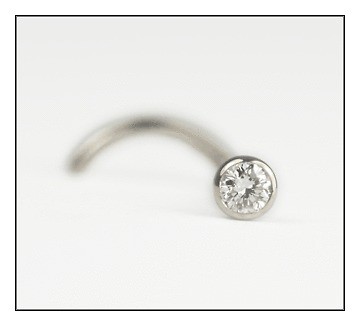 Diamond Nose Stud 3pt VS1 GH in Platinum