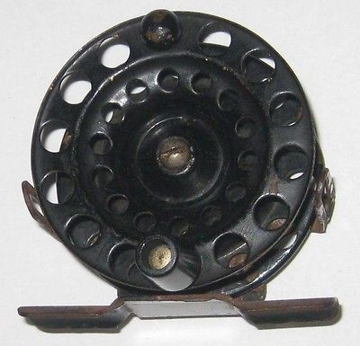 SHAKESPEARE WINNER EARLY SINGLE ACTION FLY REEL .