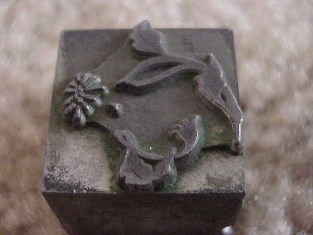 VINTAGE METAL PRINTERS BLOCK FLORAL FLOWER EXCELLENT 1 