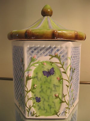 Winterthur 1998 Gazebo & Butterflies Canister 8 Small Lattice Enesco 