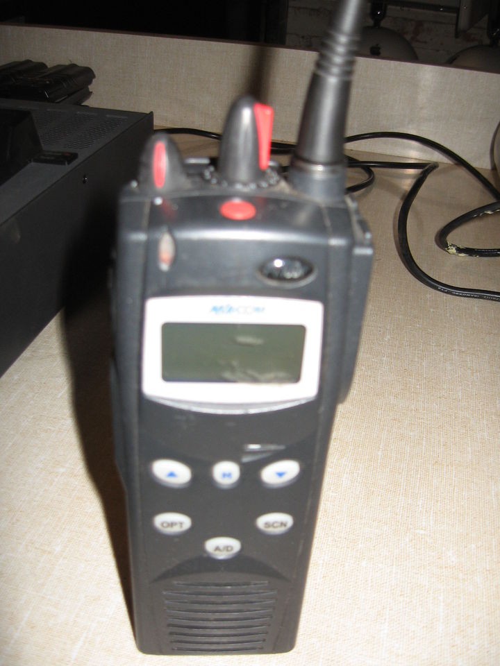 Com TWO Way Radio P7100 MA com MACOM 7100