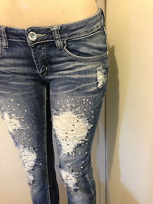 Machine Jeans Ripped Rhinestoned in Front