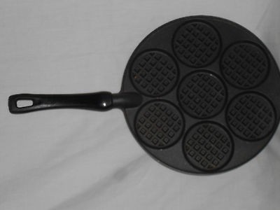   Mini silver dollar Waffle Aluminum Non Stick Stove Top Griddle Pan