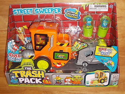 NIB Moose THE TRASH PACK STREET SWEEPER w/ 2 Exclusive Trashies HOT 