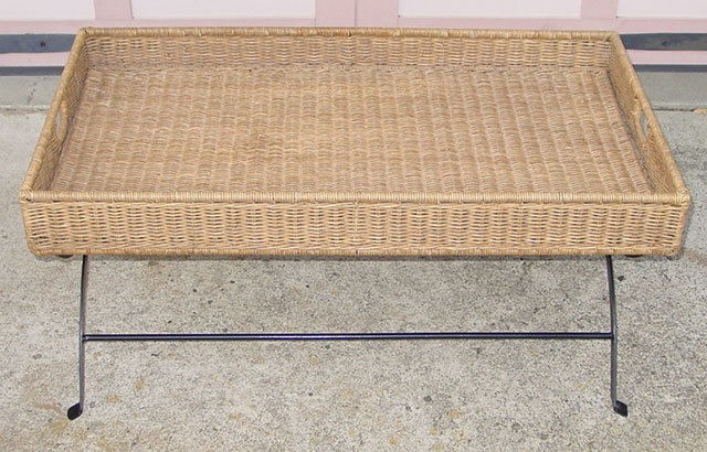 HUGE WICKER & STEEL FOLDABLE TRAY COFFEE TABLE