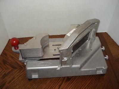 Prince Castle Model 943 Commercial Tomato Slicer Saber