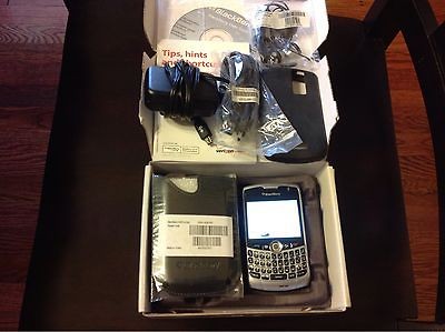   RIM BLACKBERRY CURVE 8330 VERIZON IN BUNDLE~SILVER~UNLOCKED~CHEAP